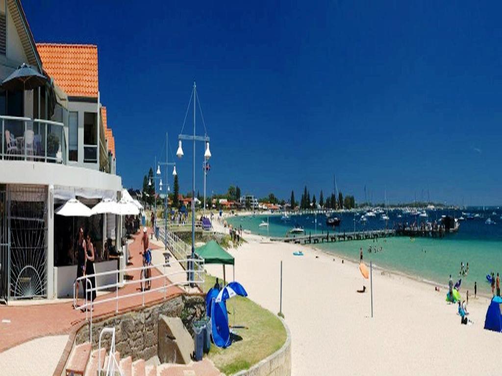Waikiki Beach Bed And Breakfast Hopeland Экстерьер фото