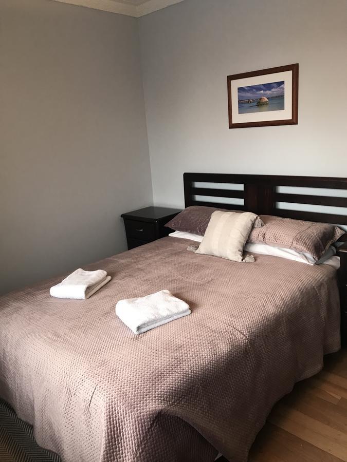 Waikiki Beach Bed And Breakfast Hopeland Экстерьер фото