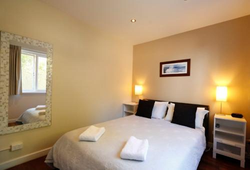 Waikiki Beach Bed And Breakfast Hopeland Экстерьер фото